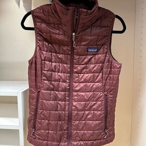 Patagonia Quilted Vest in Burgundy